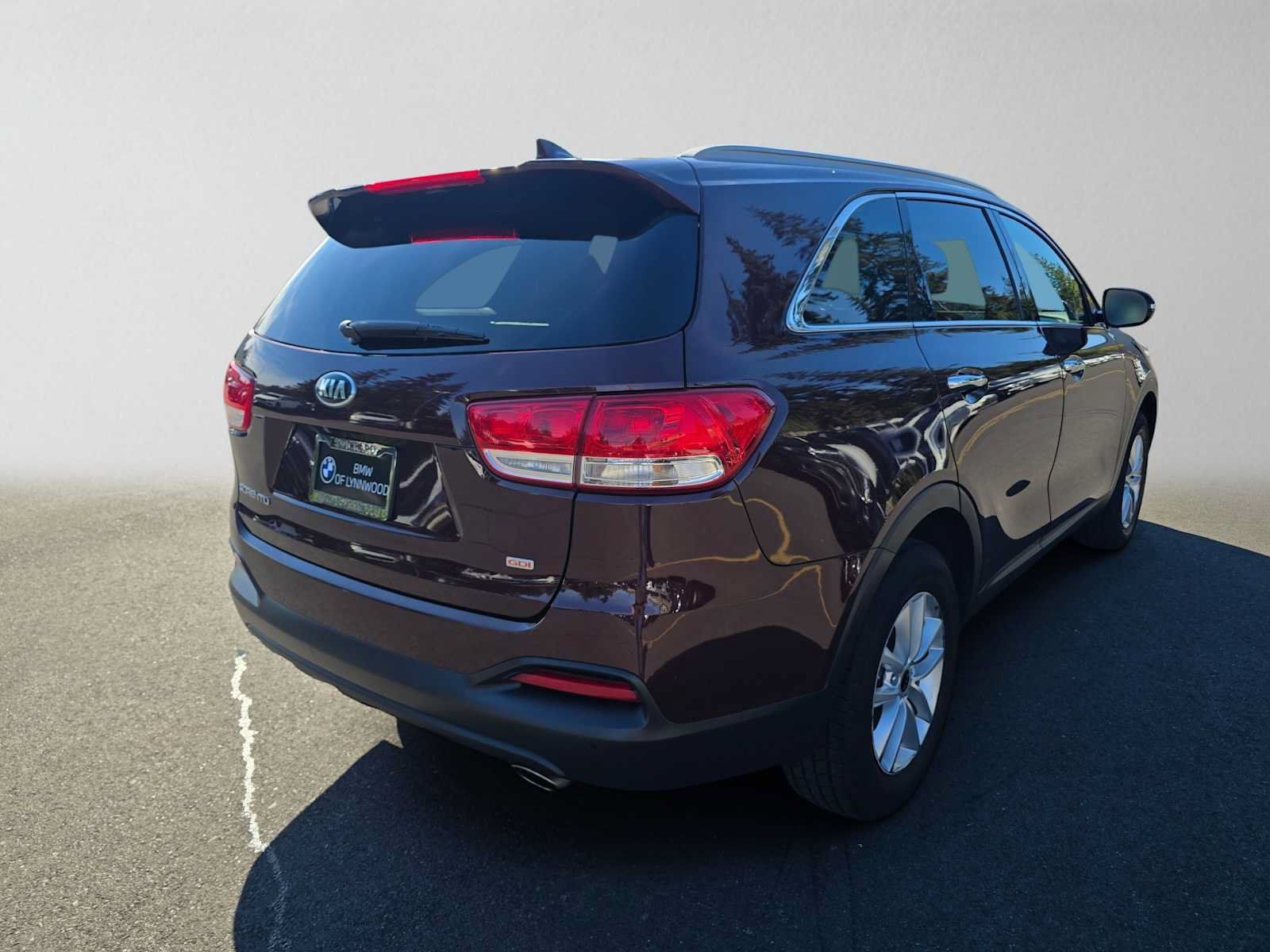 Used 2018 Kia Sorento FWD image 3