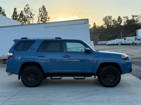 Used 2018 Toyota 4Runner TRD Pro AWD/4WD image 5