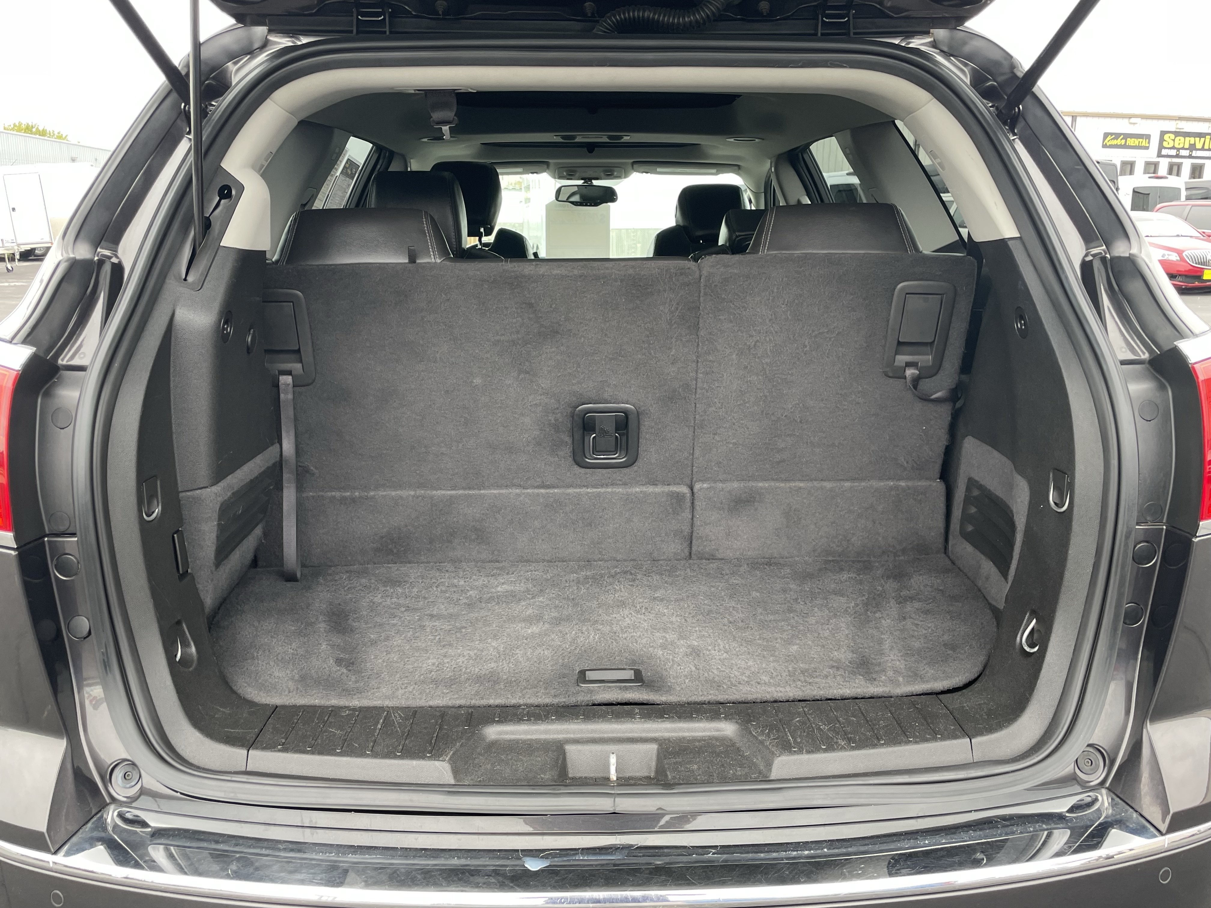 Used 2017 Buick Enclave Leather AWD/4WD image 9