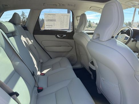New 2026 Volvo XC60 B5 Ultra w/ Protection Package Premier image 25