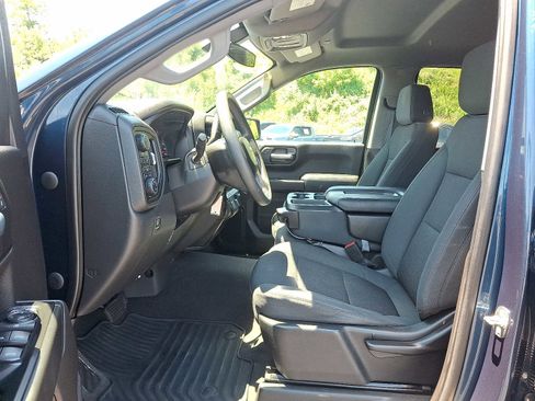 Used 2021 Chevrolet Silverado 1500 Custom AWD/4WD image 13