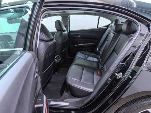 Used 2017 Acura TLX w/ Technology Package FWD image 16