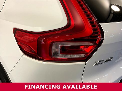 Used 2019 Volvo XC40 T5 Momentum AWD/4WD image 23