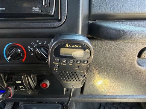 Used 2005 Jeep Wrangler X w/ Willys Edition Group AWD/4WD image 15