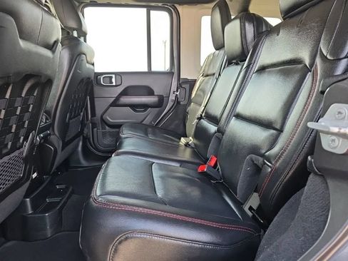 Used 2021 Jeep Wrangler Unlimited Rubicon w/ LED Lighting Group AWD/4WD image 16