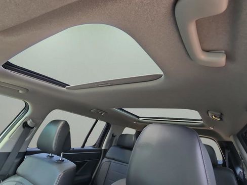 Certified 2024 Hyundai Santa Fe Limited AWD/4WD image 15