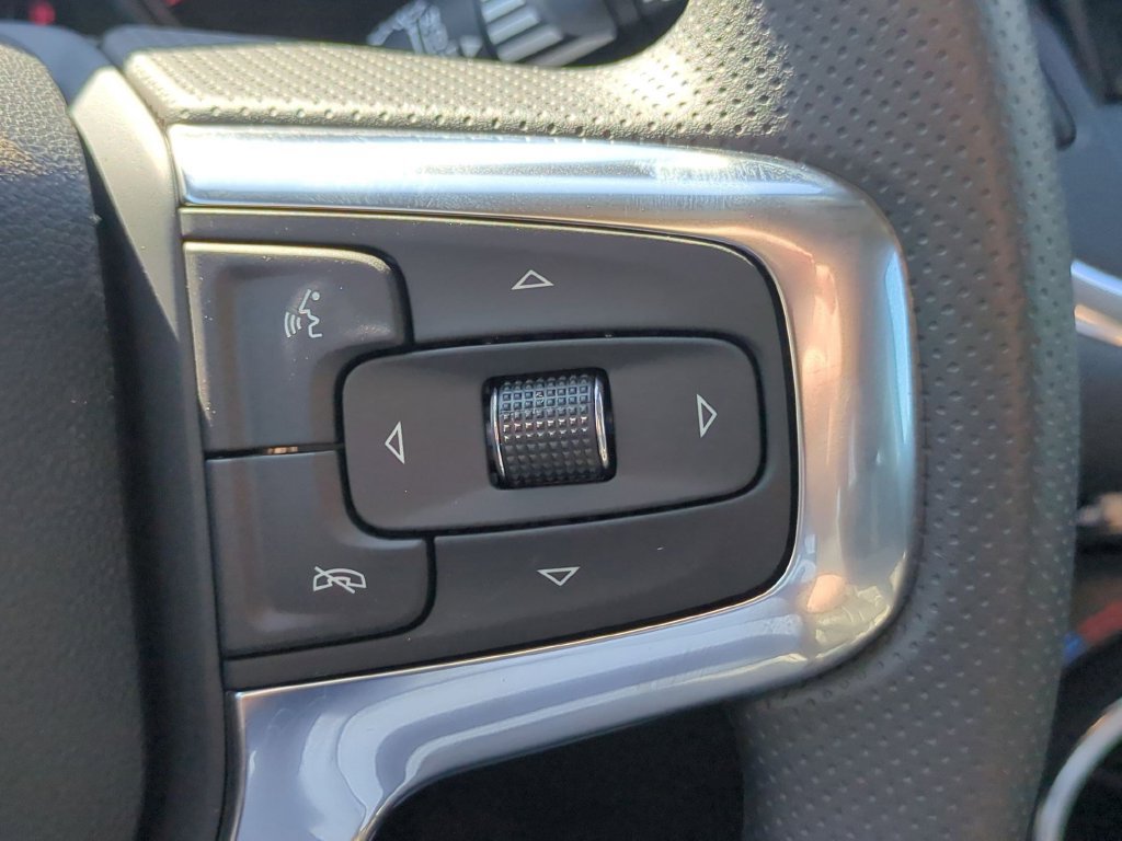 New 2026 Chevrolet Blazer LT w/ Convenience Package FWD image 16