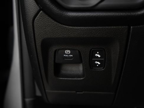 Used 2019 RAM 1500 Big Horn AWD/4WD image 25