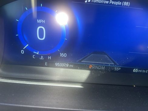 Used 2020 Ford Explorer ST image 11