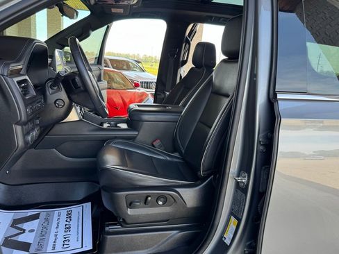 Used 2021 Chevrolet Tahoe Premier w/ Premium Package RWD image 34
