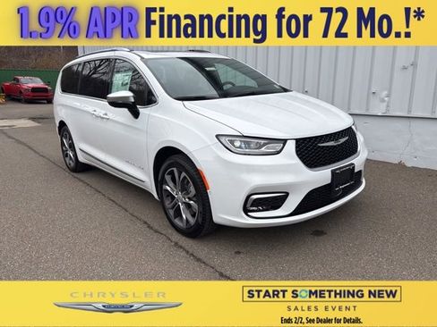 New 2026 Chrysler Pacifica Pinnacle w/ Trailer Tow Group image 1