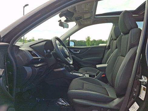 Certified 2023 Subaru Forester Premium AWD/4WD image 14
