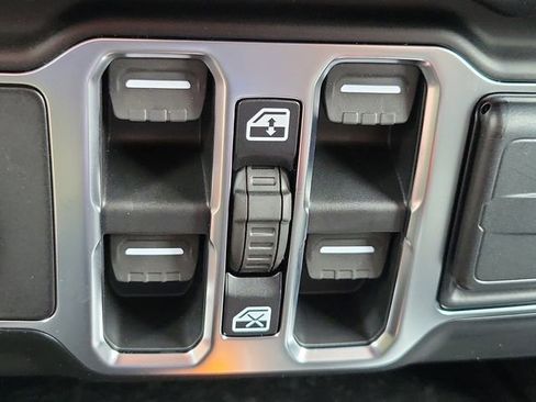 New 2026 Jeep Gladiator Sport image 20