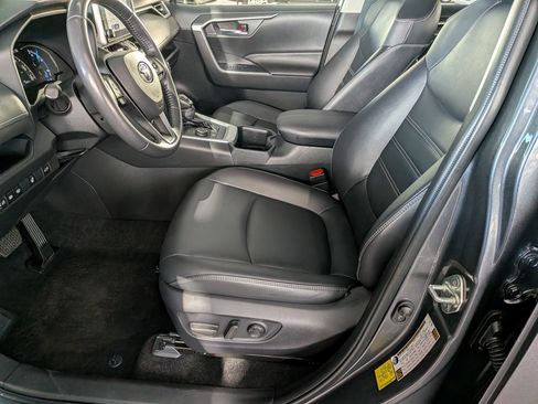 Certified 2023 Toyota RAV4 XLE Premium AWD/4WD image 11