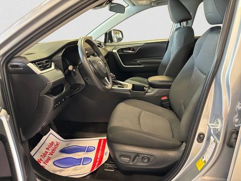 Used 2024 Toyota RAV4 XLE w/ Convenience Package AWD/4WD image 10