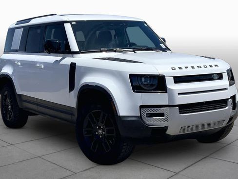 Used 2025 Land Rover Defender 110 S AWD/4WD image 3