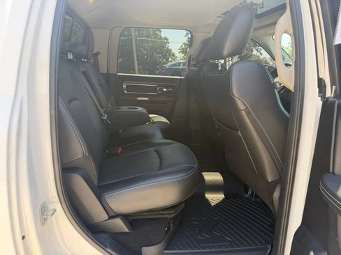 Used 2018 RAM 1500 Laramie w/ Convenience Group AWD/4WD image 46