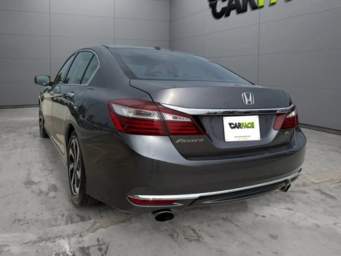 Used 2017 Honda Accord EX-L image 10