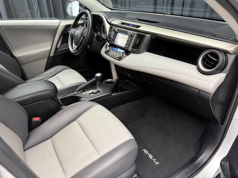 Used 2013 Toyota RAV4 Limited image 25
