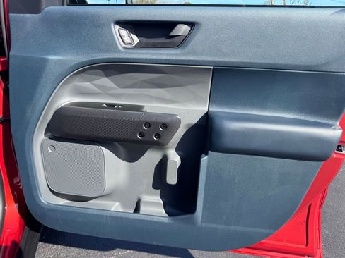 Used 2023 Ford Maverick XLT w/ Black Appearance Package image 22