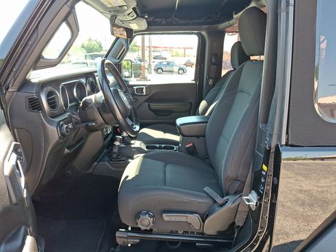Used 2021 Jeep Wrangler Sport image 14