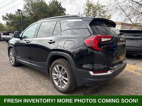 Used 2024 GMC Terrain SLT FWD image 4