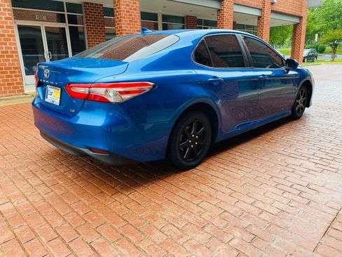 Used 2019 Toyota Camry LE image 6