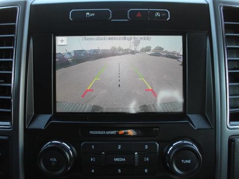 Used 2018 Ford F150 XLT w/ Equipment Group 302A Luxury image 19