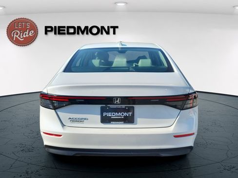 Certified 2024 Honda Accord LX image 7