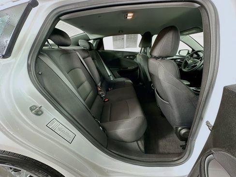 Used 2024 Chevrolet Malibu LT image 36