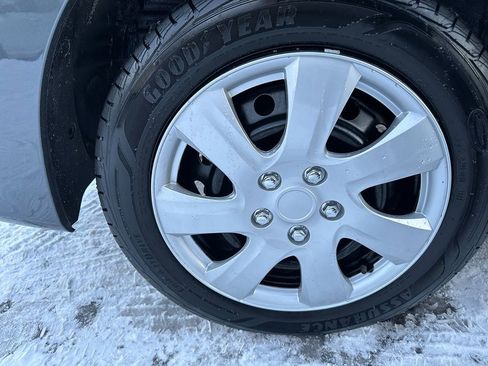 Used 2013 Toyota Matrix L image 31