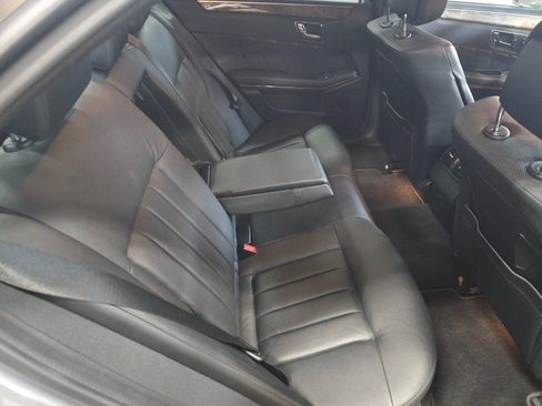 Used 2011 Mercedes-Benz E 550 Sedan image 20