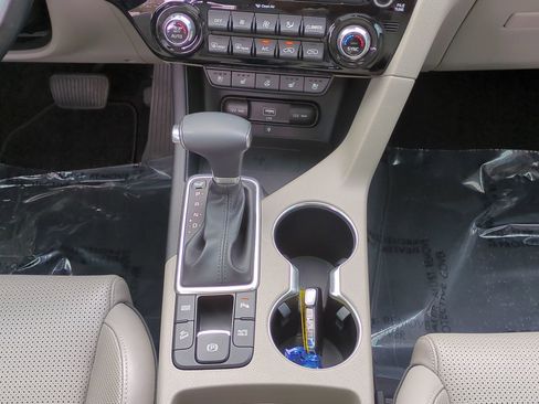 Certified 2021 Kia Sportage EX w/ EX Technology Package image 19