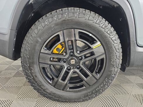 Used 2024 Rivian R1T Adventure AWD/4WD image 10