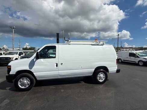 Used 2009 Ford E-350 and Econoline 350 Super Duty image 9
