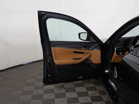 Used 2023 BMW M550i xDrive w/ Executive Package AWD/4WD image 22