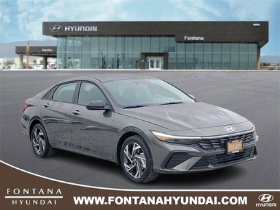 New 2025 Hyundai Elantra SEL