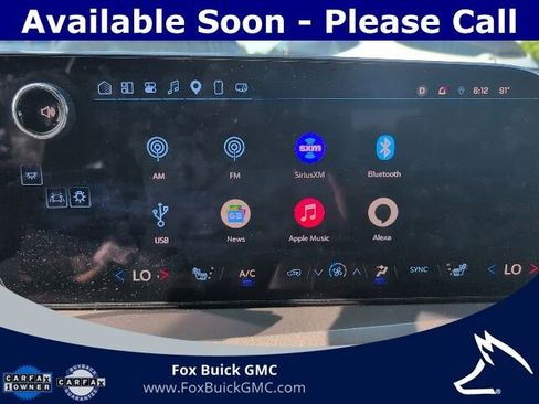 Used 2025 Chevrolet Traverse LT w/ Driver Confidence Package AWD/4WD image 12