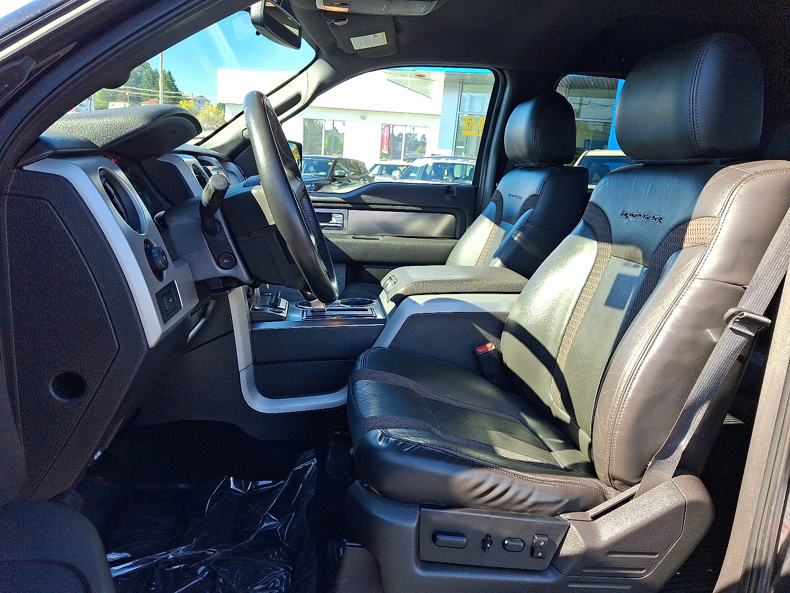 Used 2012 Ford F150 Raptor w/ Raptor Luxury Pkg AWD/4WD image 14
