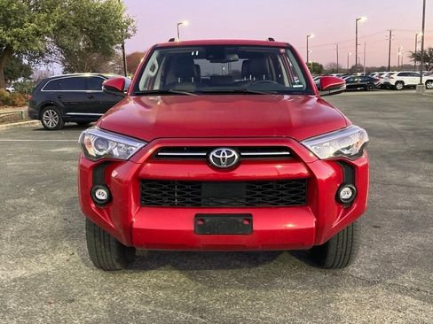 Used 2024 Toyota 4Runner SR5 Premium image 2