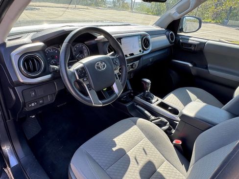 Used 2020 Toyota Tacoma SR5 RWD image 13