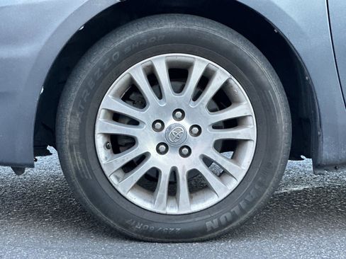 Used 2010 Toyota Sienna XLE image 25