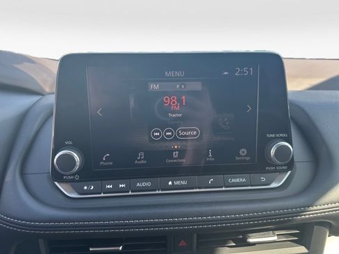 Used 2023 Nissan Rogue SV image 21