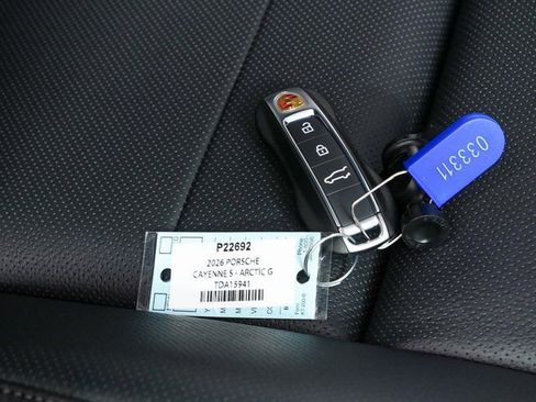 New 2026 Porsche Cayenne S image 41