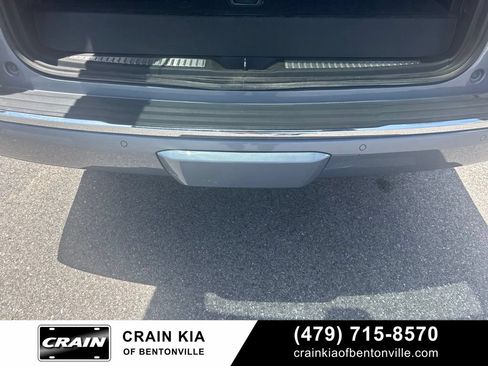 Used 2015 GMC Yukon Denali w/ Premium Package AWD/4WD image 21