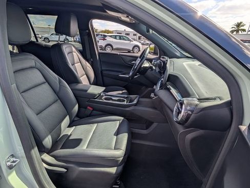 Used 2025 Chevrolet Equinox LT w/ Convenience Package II AWD/4WD image 17