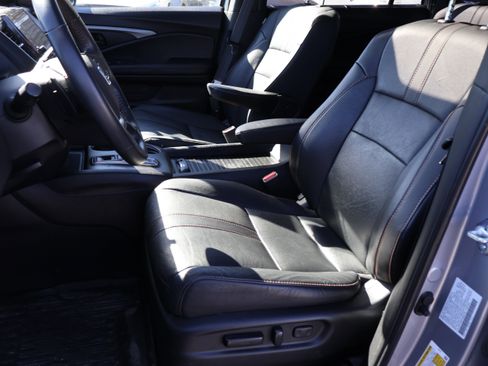 Used 2022 Honda Passport TrailSport image 41