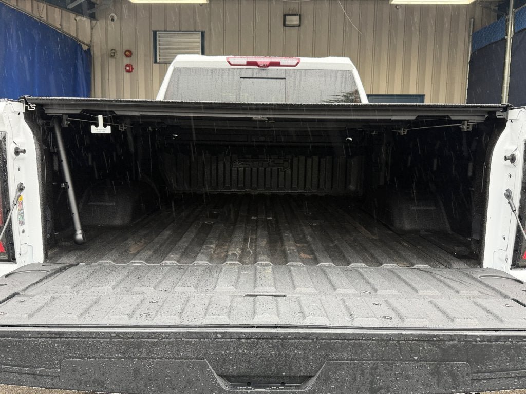 Used 2024 GMC Sierra 2500 AT4 w/ AT4 Premium Plus Package AWD/4WD image 23
