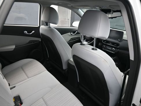 Used 2022 Hyundai Kona SEL w/ Convenience Package image 41