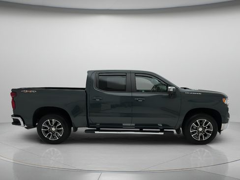 Used 2025 Chevrolet Silverado 1500 LT w/ Max Trailering Package AWD/4WD image 4
